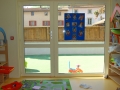 microcreche-les-pitchounes-salle-de-vie-vue-jardin